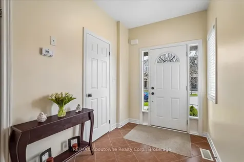 4679 Webb Street Burlington ON L7M 0E3