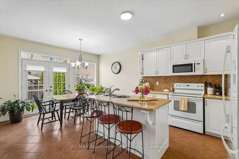 4679 Webb Street Burlington ON L7M 0E3