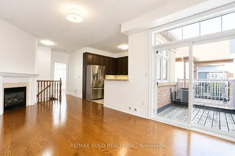 2032 Lakeshore Road W Mississauga ON L5J 1J8