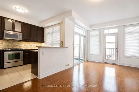 2032 Lakeshore Road W Mississauga ON L5J 1J8