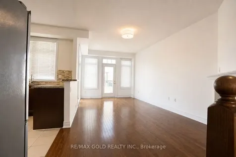 2032 Lakeshore Road W Mississauga ON L5J 1J8