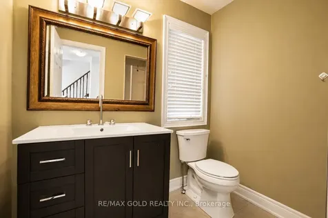 2032 Lakeshore Road W Mississauga ON L5J 1J8