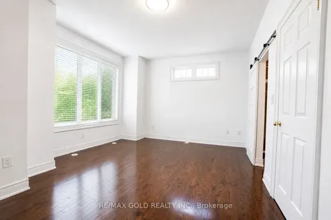 2032 Lakeshore Road W Mississauga ON L5J 1J8