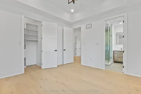 1610 Kenmuir Avenue Mississauga ON L5G 4B5