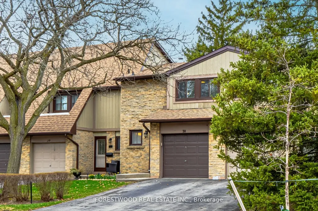 3345 Silverado Drive Mississauga ON L5A 3Y8