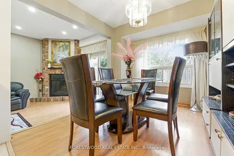 3345 Silverado Drive Mississauga ON L5A 3Y8