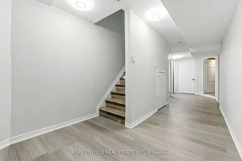 3345 Silverado Drive Mississauga ON L5A 3Y8