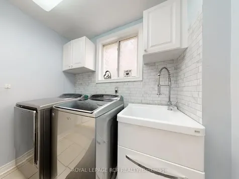 28 Wakely Boulevard Caledon ON L7E 2G9