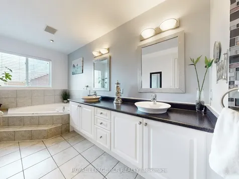 28 Wakely Boulevard Caledon ON L7E 2G9