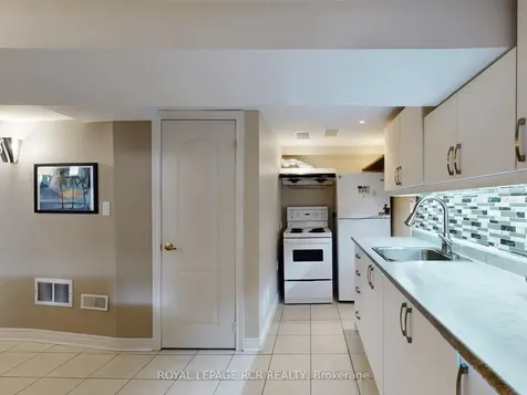 28 Wakely Boulevard Caledon ON L7E 2G9