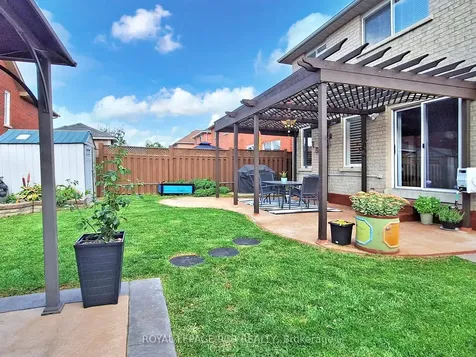 28 Wakely Boulevard Caledon ON L7E 2G9