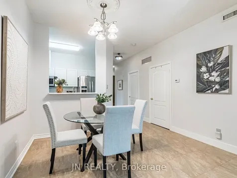 10 Dayspring Circle Brampton ON L6P 1B9