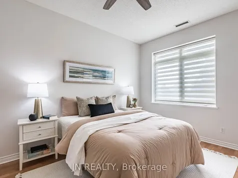 10 Dayspring Circle Brampton ON L6P 1B9