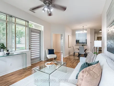 10 Dayspring Circle Brampton ON L6P 1B9