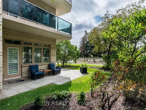 10 Dayspring Circle Brampton ON L6P 1B9
