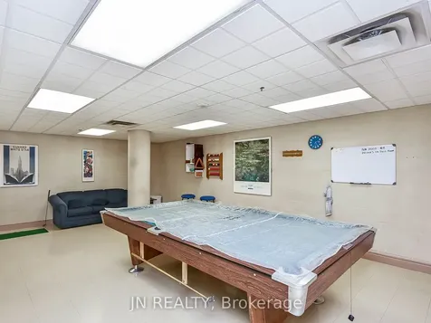10 Dayspring Circle Brampton ON L6P 1B9