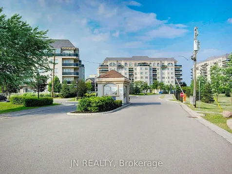 10 Dayspring Circle Brampton ON L6P 1B9