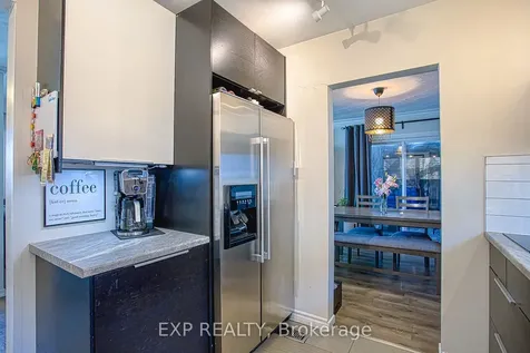 2387 Cyprus Avenue Burlington ON L7P 1G5