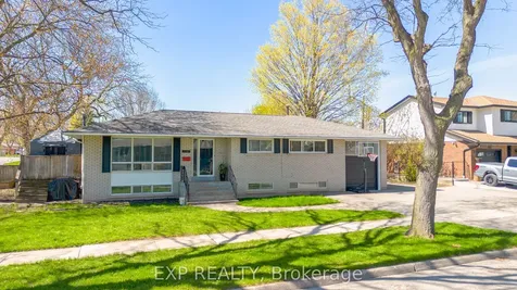 2387 Cyprus Avenue Burlington ON L7P 1G5