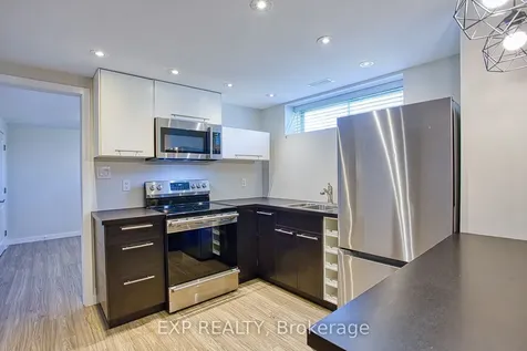 2387 Cyprus Avenue Burlington ON L7P 1G5