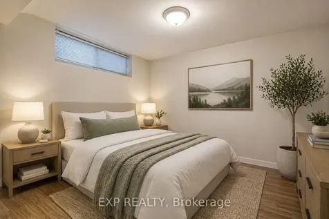 2387 Cyprus Avenue Burlington ON L7P 1G5