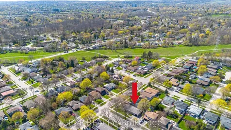 2387 Cyprus Avenue Burlington ON L7P 1G5