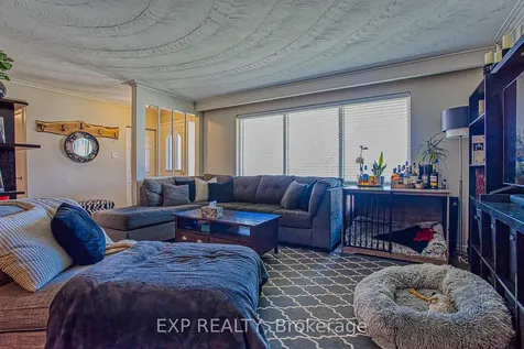2387 Cyprus Avenue Burlington ON L7P 1G5