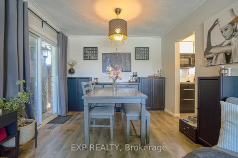 2387 Cyprus Avenue Burlington ON L7P 1G5
