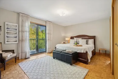 346 Kingsway Place Milton ON L9T 4C8