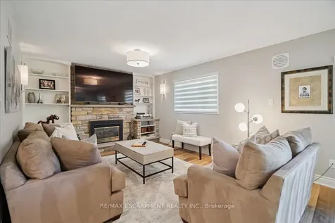 346 Kingsway Place Milton ON L9T 4C8