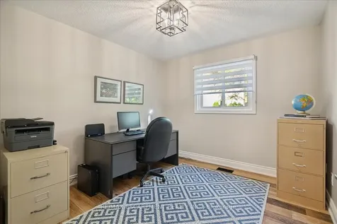 346 Kingsway Place Milton ON L9T 4C8