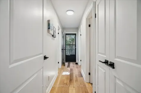 346 Kingsway Place Milton ON L9T 4C8