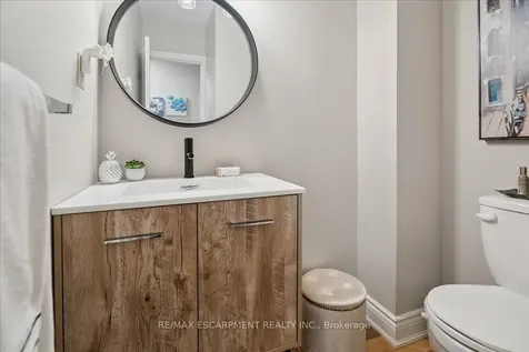 346 Kingsway Place Milton ON L9T 4C8