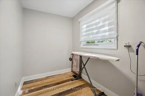 346 Kingsway Place Milton ON L9T 4C8