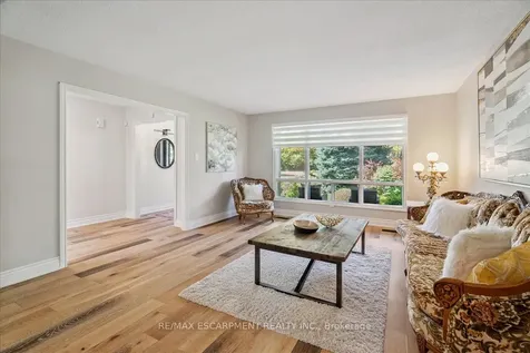 346 Kingsway Place Milton ON L9T 4C8