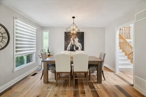 346 Kingsway Place Milton ON L9T 4C8