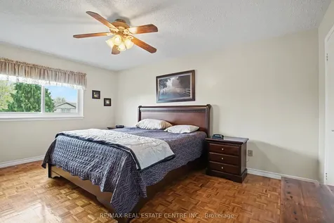 917 Maple Avenue Milton ON L9T 3X6