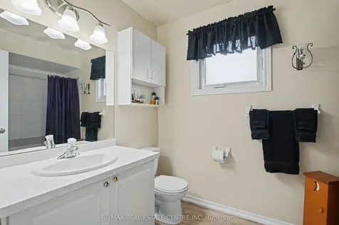 917 Maple Avenue Milton ON L9T 3X6