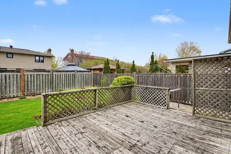 917 Maple Avenue Milton ON L9T 3X6