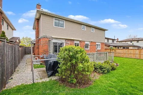 917 Maple Avenue Milton ON L9T 3X6