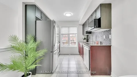 16 Soldier Street Brampton ON L7A 4B6