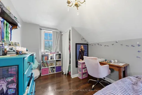 219 Arthur Street Halton Hills ON L7J 1L8