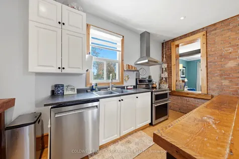 219 Arthur Street Halton Hills ON L7J 1L8