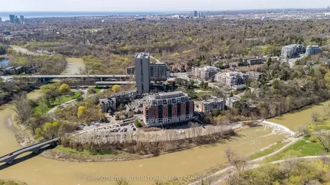 10 Old Mill Trail Toronto ON M8X 2Y9
