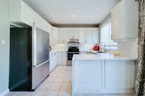 3798 Swiftdale Drive Mississauga ON L5M 6M5