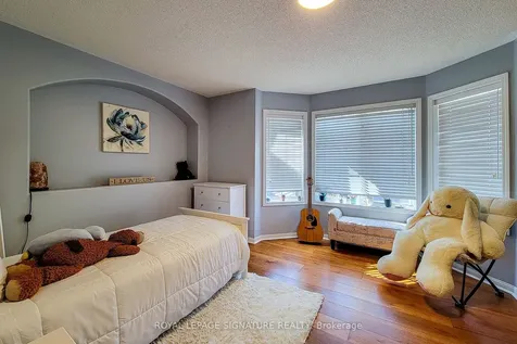 3798 Swiftdale Drive Mississauga ON L5M 6M5