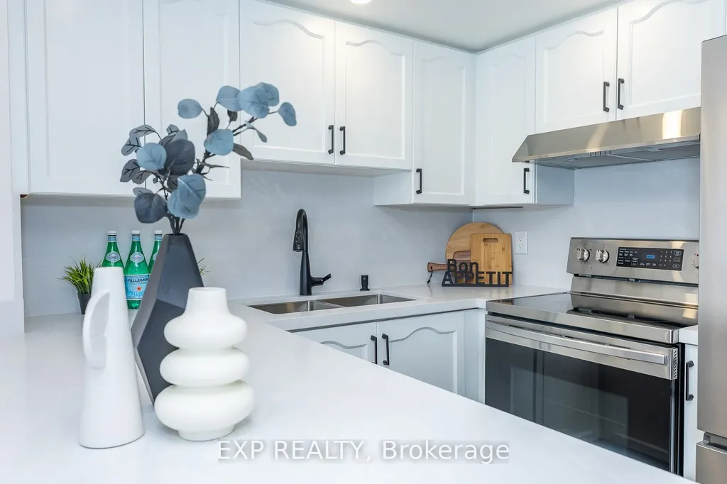 105 George Appleton Way Toronto ON M3M 0A2