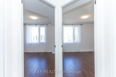 105 George Appleton Way Toronto ON M3M 0A2
