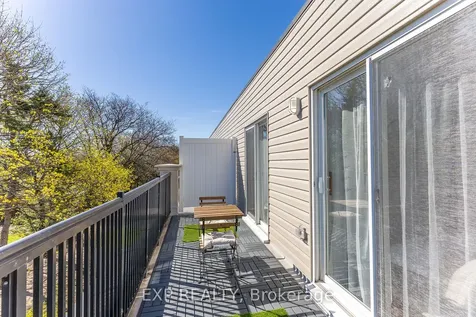 105 George Appleton Way Toronto ON M3M 0A2