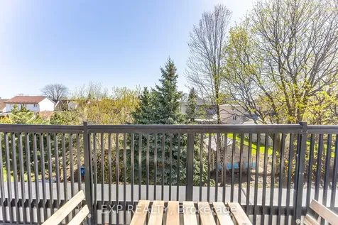 105 George Appleton Way Toronto ON M3M 0A2
